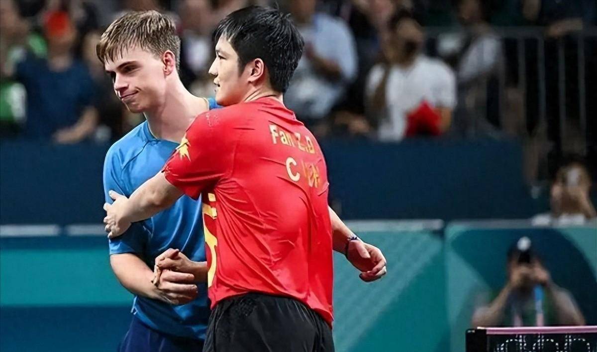 英格兰队鏖战德国队，樊振东关键制胜