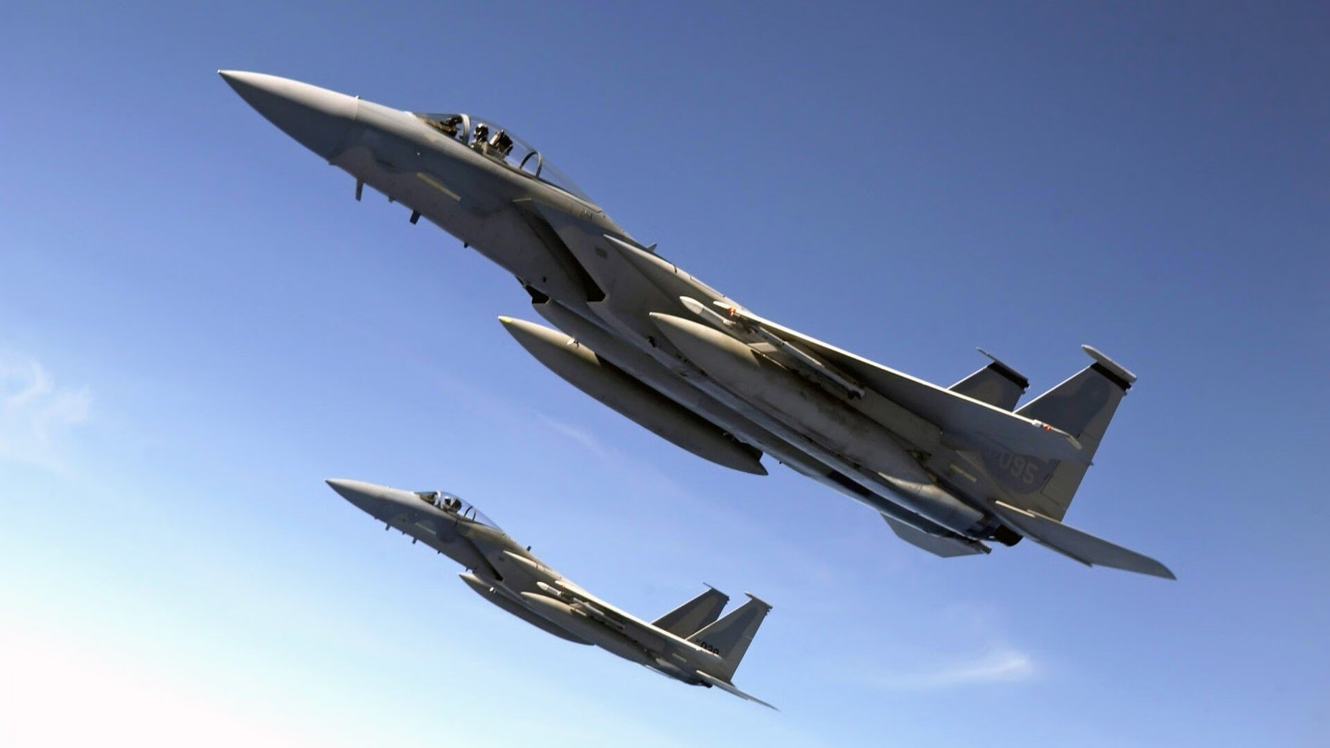 金元足球的对决，巴黎圣日耳曼力克卡塔尔精英队，布雷默一剑封喉成关键先生