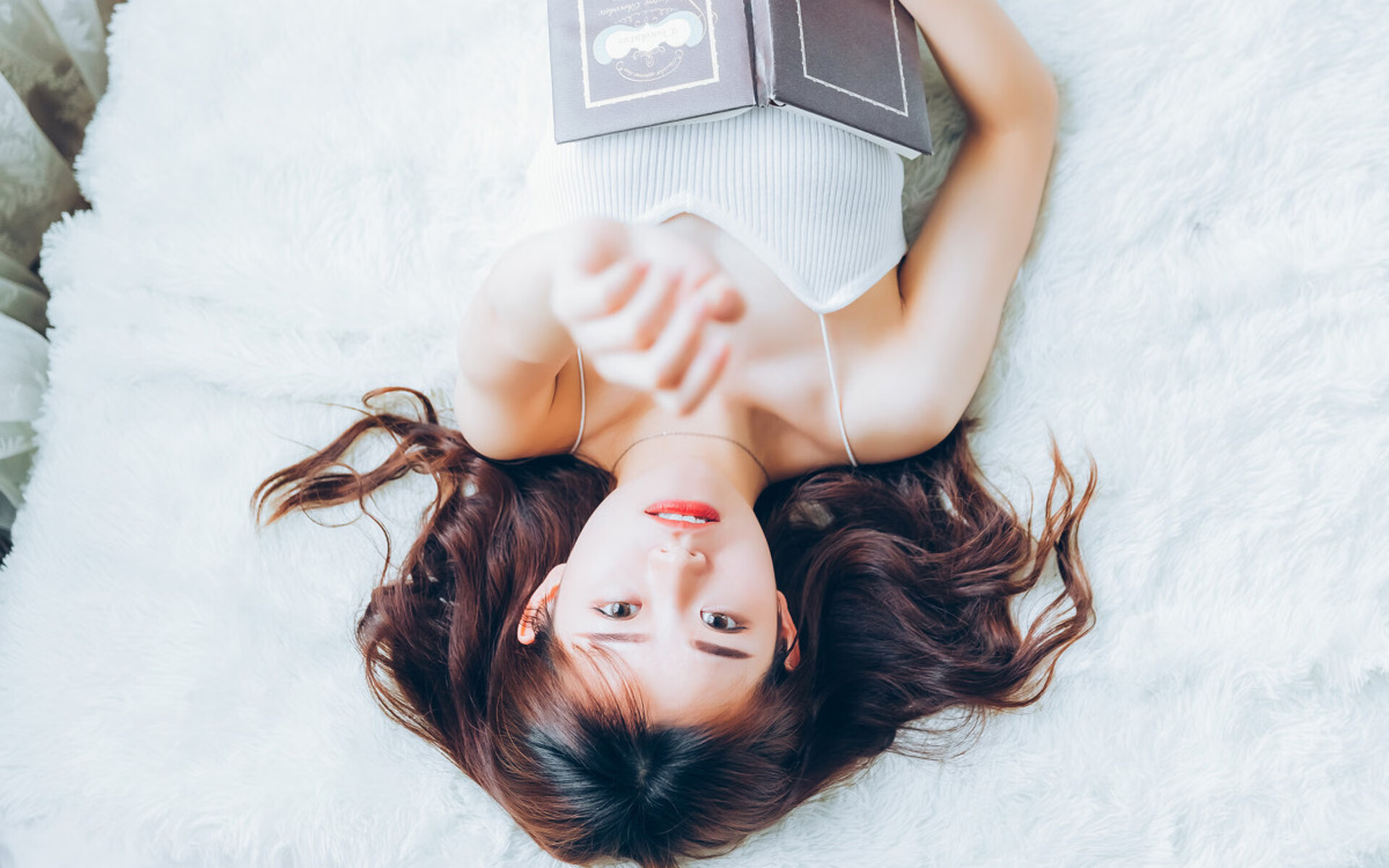 横跨太平洋的篮球传奇，当深圳队遭遇尼克斯，德罗赞一球定乾坤